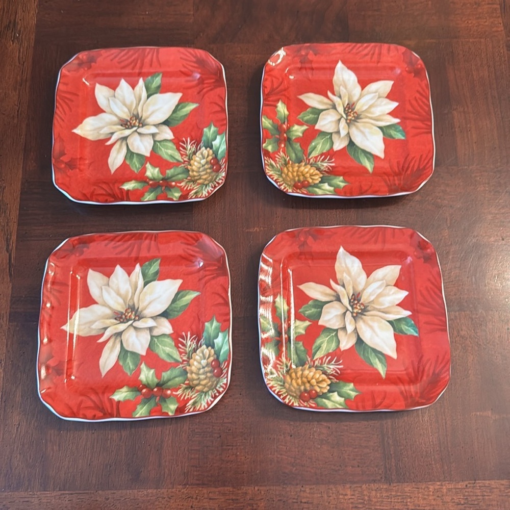 222 FIFTH POINSETTIA HOLLY Square Appetizer Plates 6 1/4" Set of 4